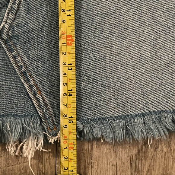 NWT Abercrombie & Fitch Ultra High Rise Denim Skirt. - Picture 9 of 9